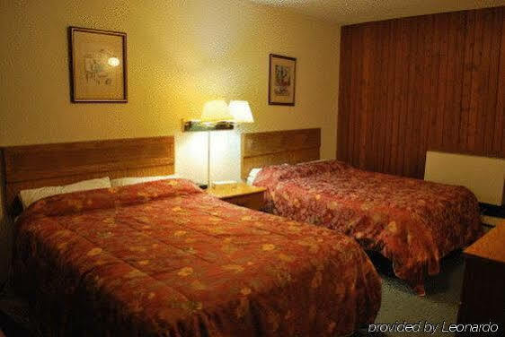 The Capri Motel Winnipeg Exterior photo